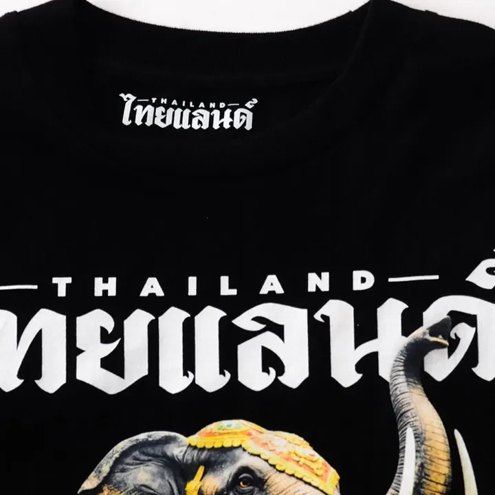ตัวอย่างรายละเอียดงานสกรีน DTG บนเสื้อสีดำจาก Cottonora DTG